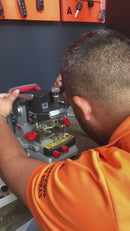 Maquina Duplicadora De Llaves Automática 110V. Cortadora De Llaves De Precisión. 24V 120W