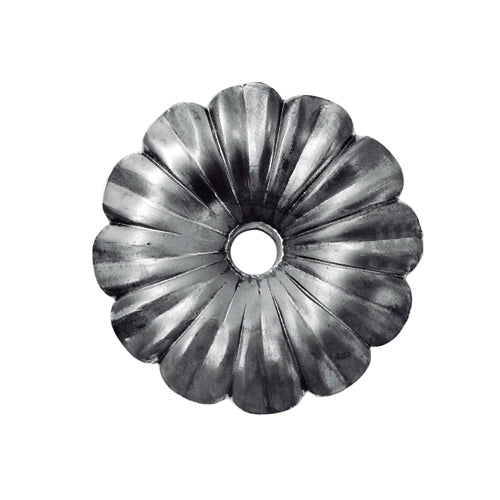 Flor artística de hierro forjado Diámetro Ø 95 mm; Sección de platina de 3mm.